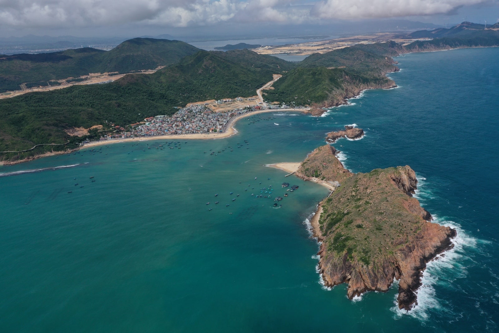 Vẽ đẹp hoang sơ của MerryLand Quy Nhơn