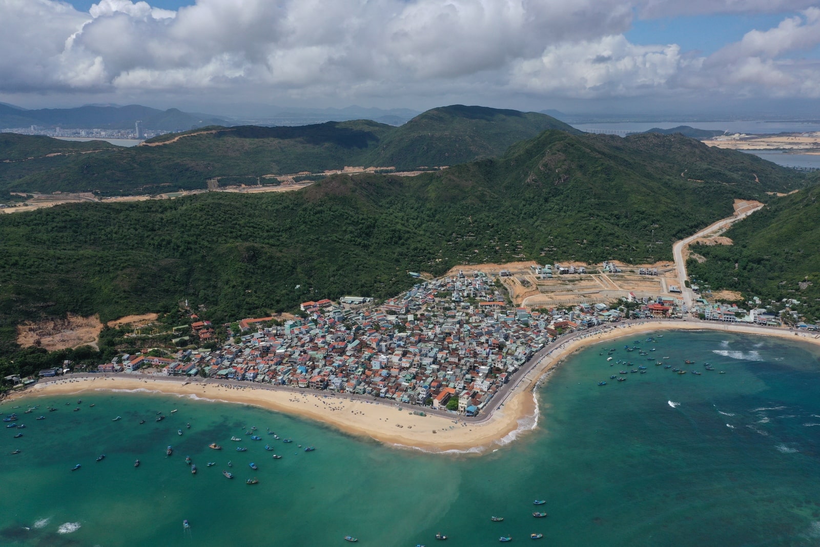 Vẽ đẹp hoang sơ của MerryLand Quy Nhơn