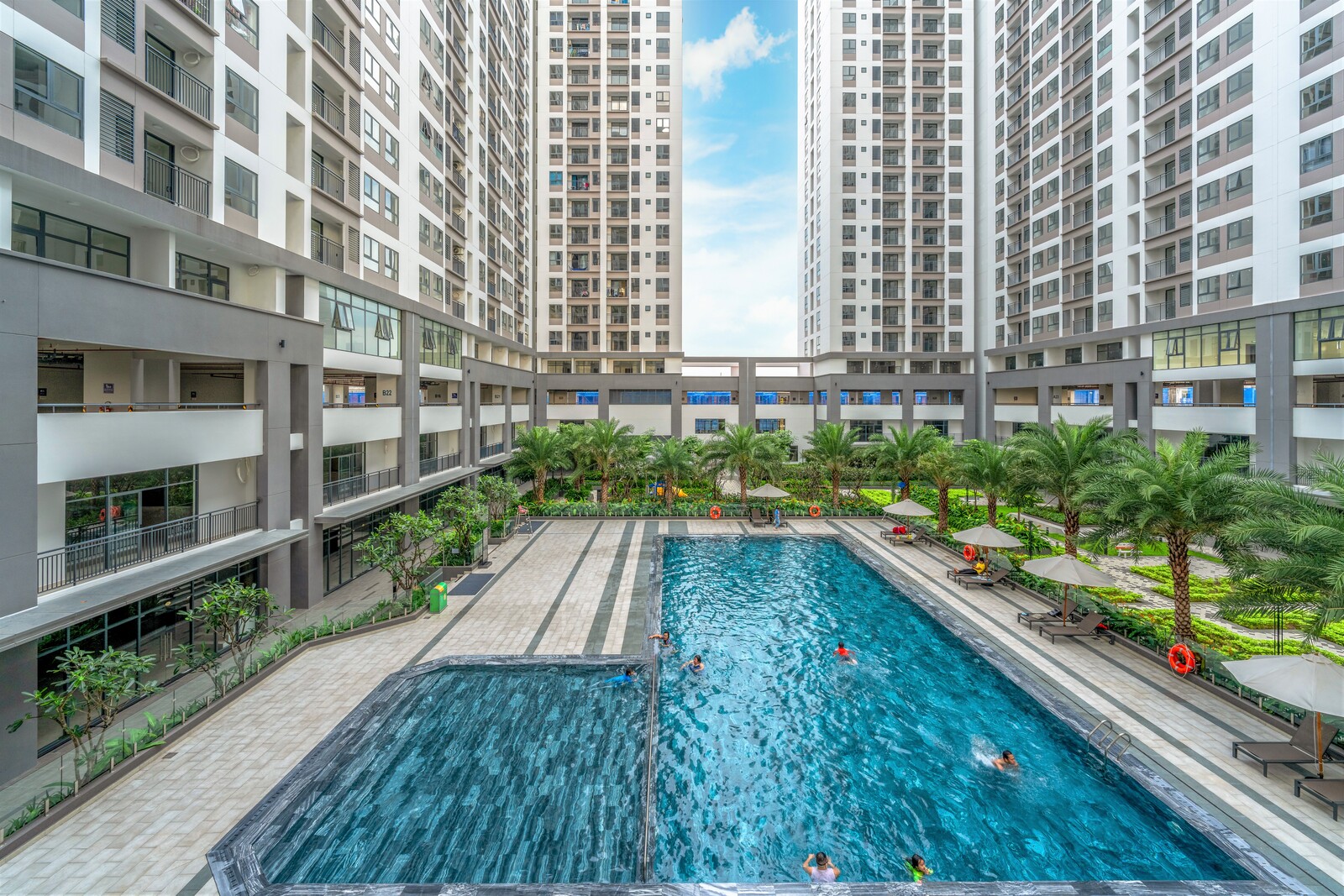 CẬP NHẬT TIẾN ĐỘ THI CÔNG HÌNH ẢNH HOÀN THIỆN Q7 BOULEVARD